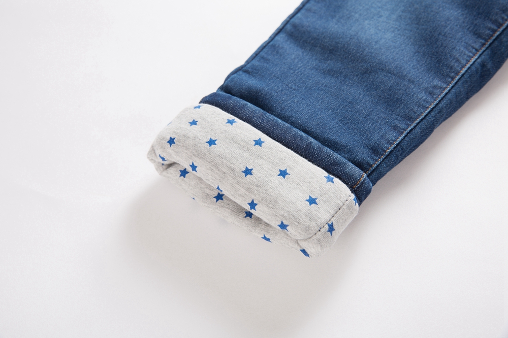 Cá rất nhỏ 2018 mới mùa đông 38734 bé trai denim mềm mại đan len cotton 100-140 quần jean dầy thu đông cho bé