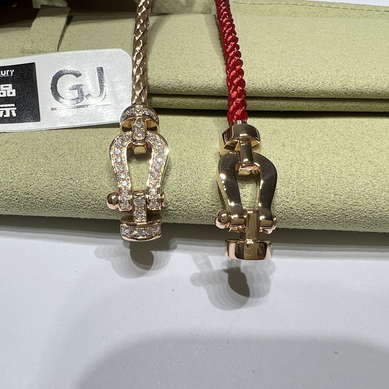 18K Gold Horseshoe Buckle Bracelet, Red Rope Bracelet, Figure-Eight Buckle, Nautical Buckle, Gold, Rose Gold, White Gold, Diamond Bracelet