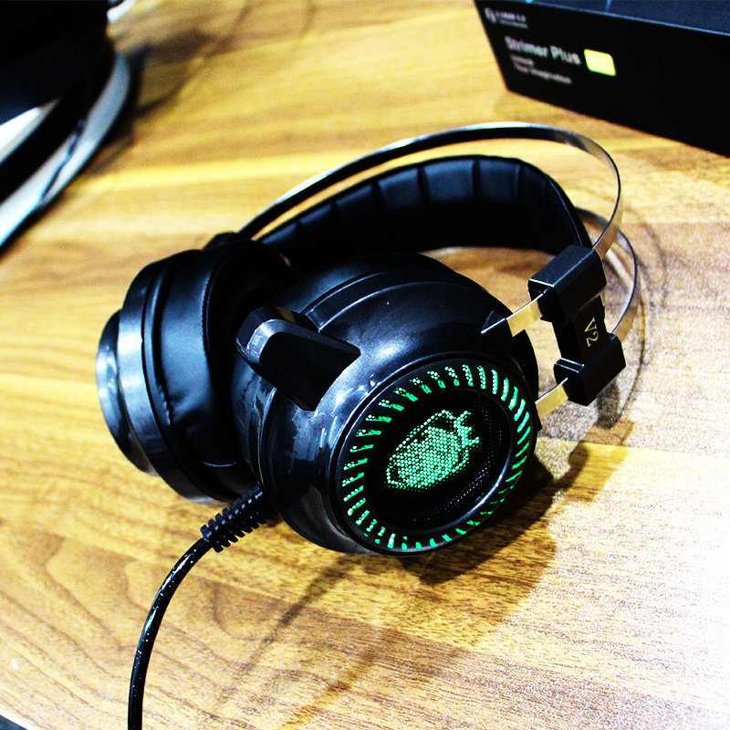Tune in tune Division V2 electric race game 7 1 metal luminous eating chicken headphones headsets heavy bass internet café web café-Taobao