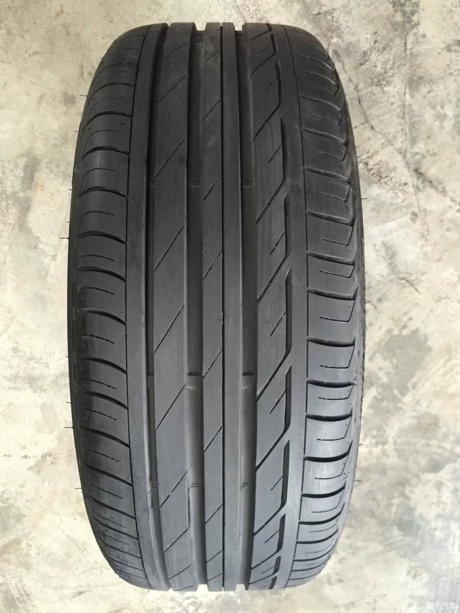 Lốp xe chống cháy nổ Bridgestone 225/50 R17 T001 94w Mercedes-Benz C Class nguyên bản BMW 3 Series 5 Series - Lốp xe máy