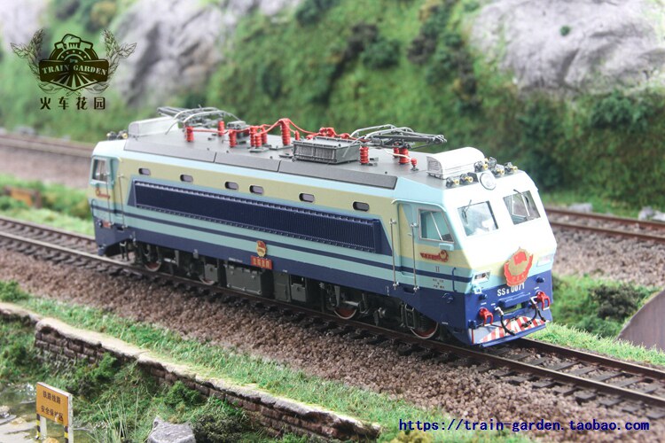 Train Garden 1 87 China Shaoshan SS8 Power locomotive Beijing section Beijing section 0071 Party member number all-copper model