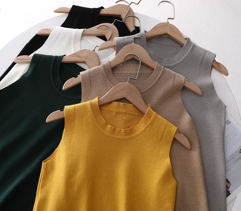 Give back to wardrobe no less temperament vintage style minimalist round collar ice-twist knit little vest