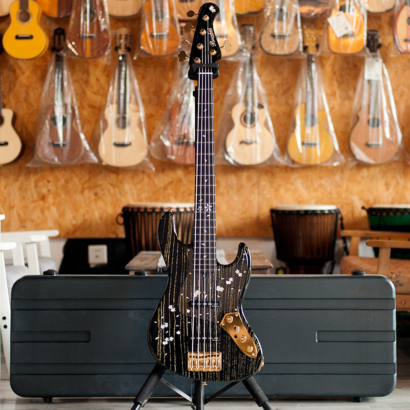 Japan imported Bacchus Bacchus WL-517 Yuzen dyeing five-string electric bass Global limited BCG bass