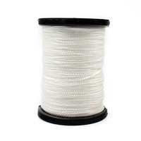 Светло -серого /белый маленький свиток