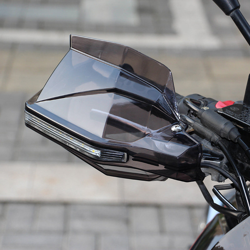 Suitable for Lifan KP150 KPS200 KPS150 locomotive handlebar wind protection hand cover windshield glove accessories