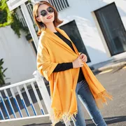 Khăn quàng cổ nữ mùa đông màu rắn phiên bản mùa thu len cashmere hoang dã dày ấm áp dài tua rua khăn choàng đôi sử dụng