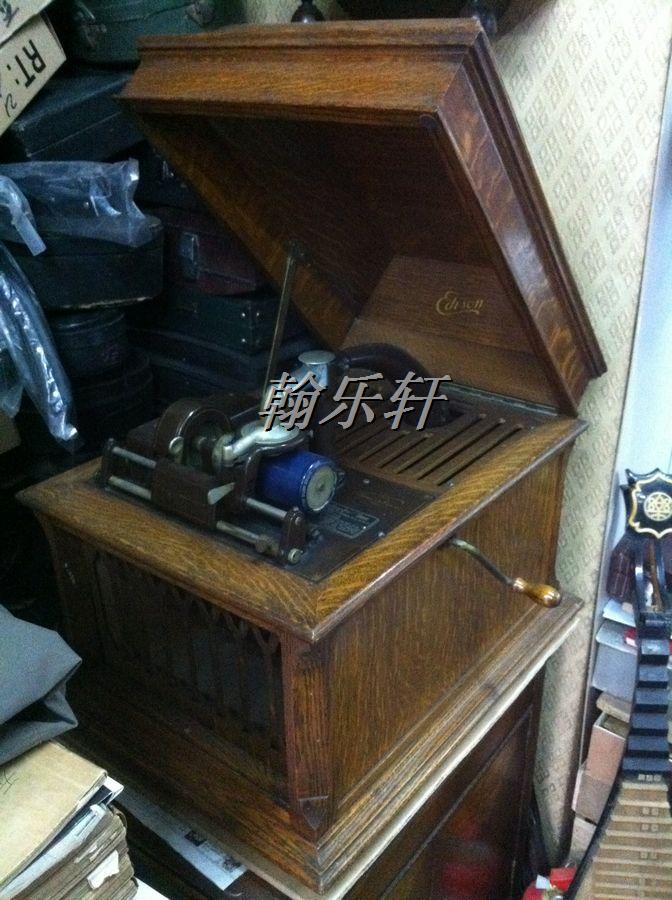 (Physical Online Shop) Edison Desktop Shaking Old Grammy Machine Antique Old Record Machine Old Record Machine