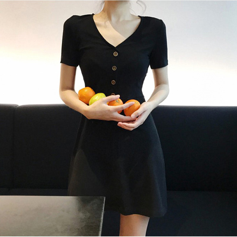 Fan-style sexy dress women 2022 Summer new Hepburn High sense Slim temperamental little black dress