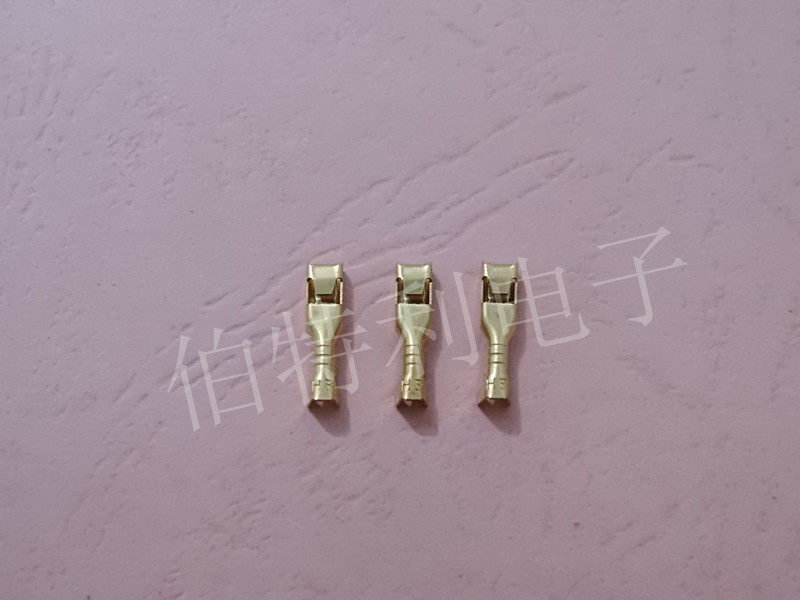 2 8 Automotive connector Connector Plastic Shell In-spring Locomotive Connectors Bronze pieces
