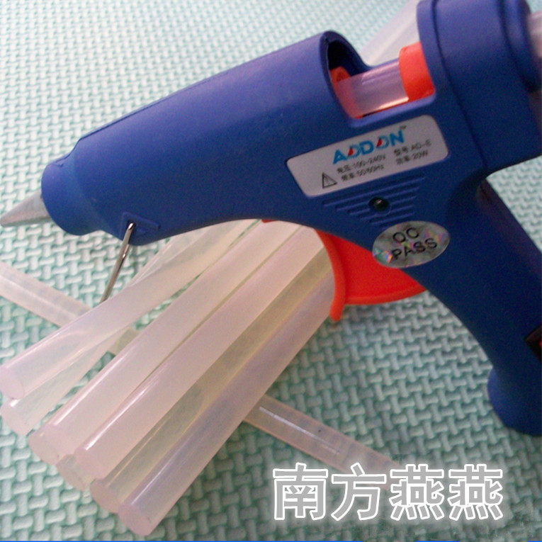 Hot melt adhesive strip diameter 7mm small glue strip white length 190mm Suitable for 20W mini glue gun hot melt glue stick