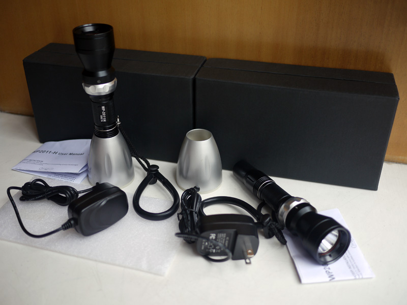 Atorch WP2011-H Inductive Rechargeable Diving Flashlight (recommended by Leroy Dive.com)