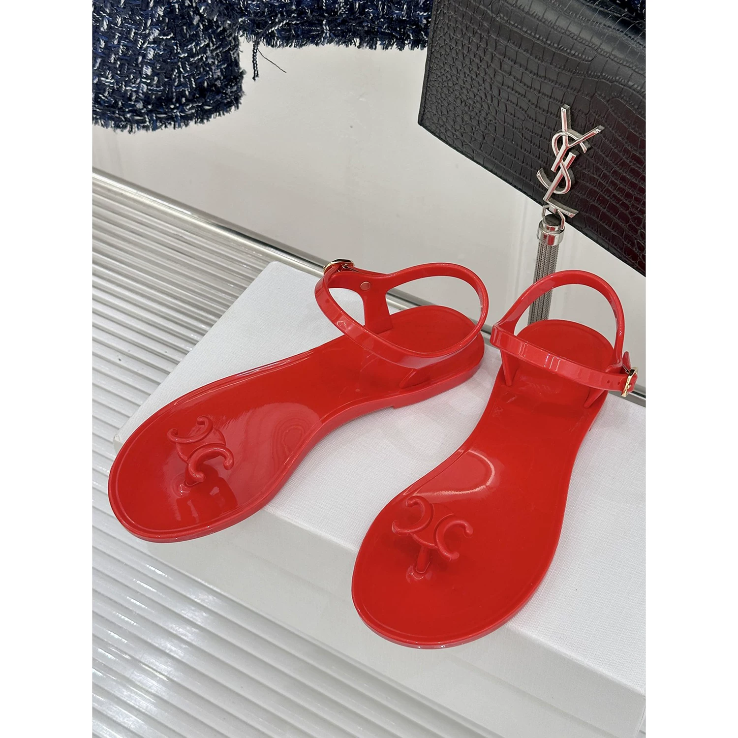 Открытая форма высокое разрешение макарон украшенный Арх э Триумф sandals шлепанцы для женщин 26 желе каникулы плоские сандалии