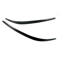 Suitable for 17-20 Alfa Romeo stelvio carbon fiber modified eyebrows eyebrows headlight eyebrow stickers