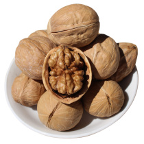 Walnut 2020 New Walnut Xinjiang paper skin wild thin kernel nut snack office 250g bag