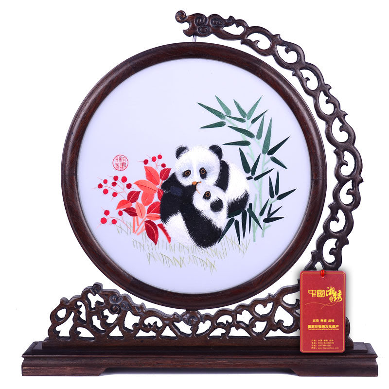 Hunan embroidered art decoration decoration with Chinese characteristics abroad business gifts double-sided embroidery Xiang embroidery