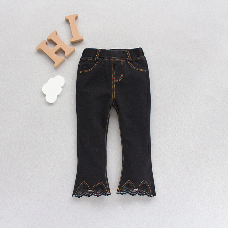 Phiên bản Hàn Quốc của bé gái đáy chuông mùa xuân và mùa thu quần jeans cho bé 1-2-3 tuổi Quần dài cho trẻ em quan jean tre em