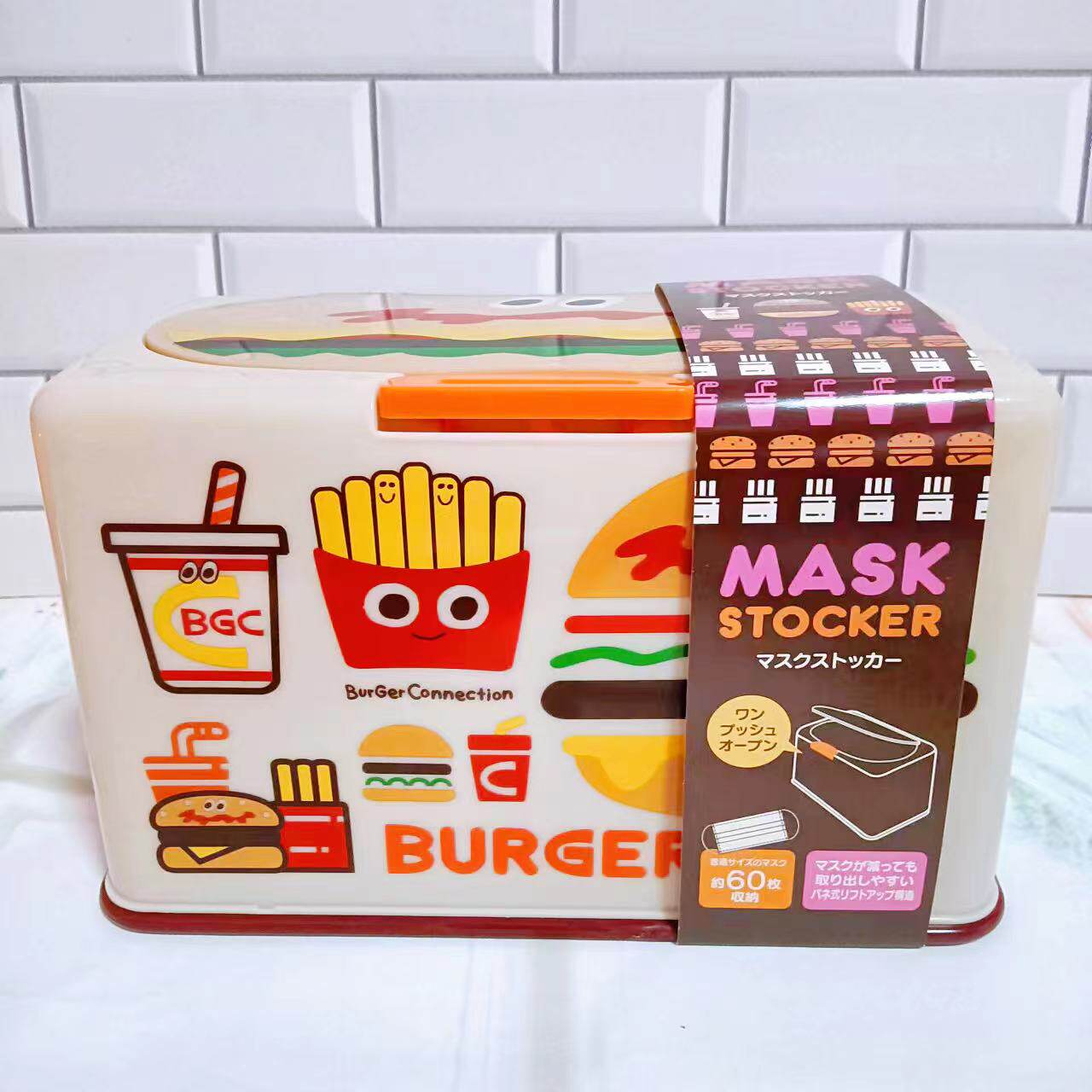 Spot Japan buy skater Skaida Kitty cartoon anti-dust mask storage box can store 60 pieces