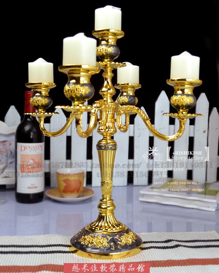 Western food boutique gold-plated black glue candle holder candlelight dinner five-head European metal candle holder hotel household items