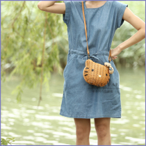 Day Ensemble Pure Handmade Vine Grass Woven Solid Kitty Cat Butterfly Knot Beach Middle Number Single Shoulder Inclined Cross-Pack Female New