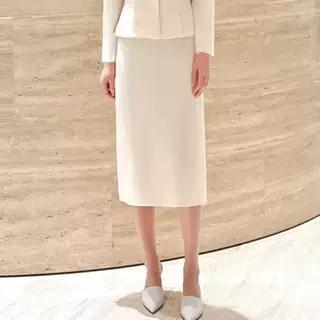 Elegant and Dignified Round-Neck Slim-Fit Waist-Cinching Blazer with a Small A-Line Skirt, White Moonlight Goddess Suit Lta071