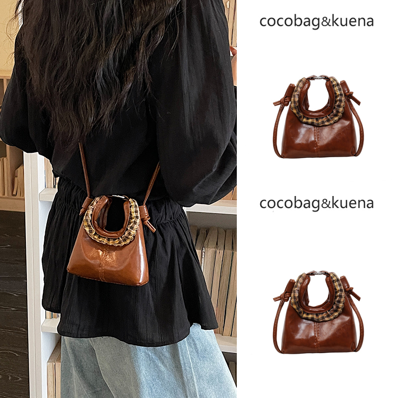 Summer High-End Retro Brown Mini Bag for Women 2026 New Trendy Crossbody Bag Lipstick Earphone Key Bag