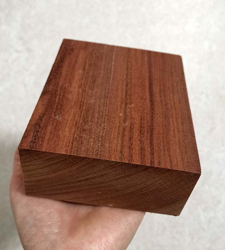 Master Mo Jiazhen pure natural camphor wood block aromatherapy play insect-proof paperweight