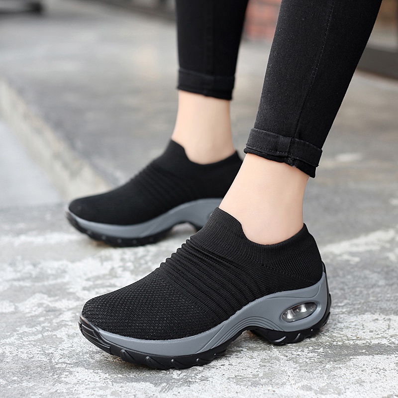 Mother Shoes Woman Middle Aged Woman Type Shock Absorbing Set Foot Wave Shoes Sports Outdoor Shoes Spring Autumn Mom Shoes Mother-in-law Shoes-Taobao