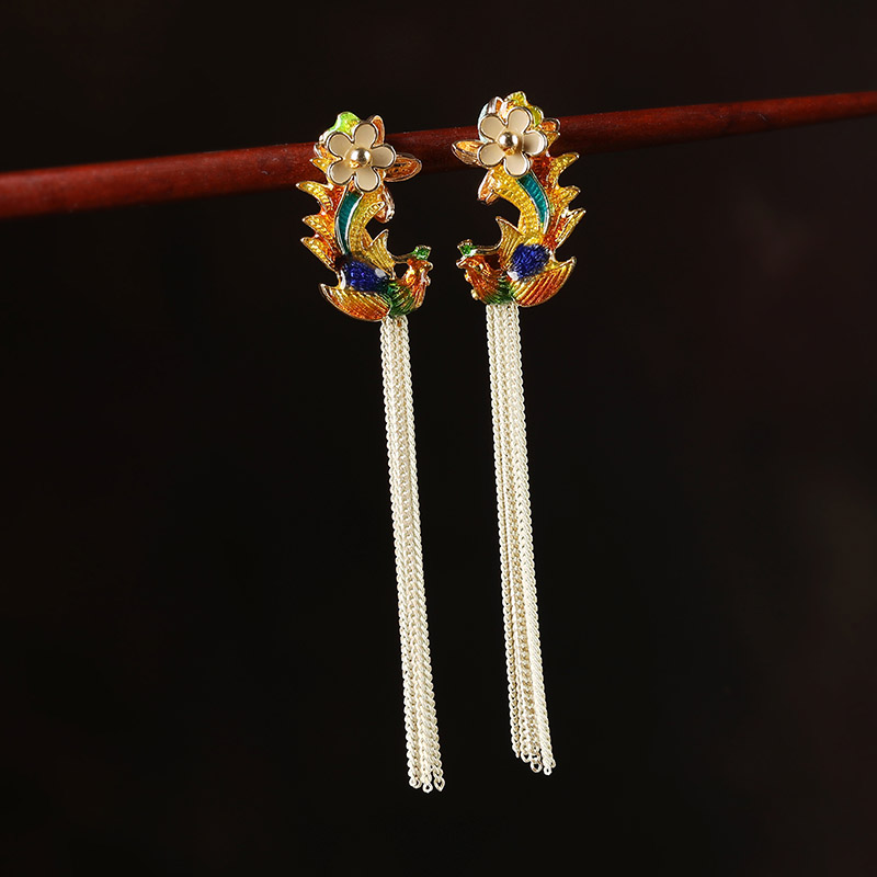 Ancient Wind Small Flower Flow Sueared Earrings Long Version Temperament Advanced Sensation Ear Pendant Pure Silver Retro National Wind Ear Ornaments Woman