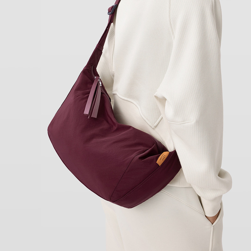 Leif's New New Year Dumpling Bag for Women, Lightweight, Large-Capacity, Casual Crossbody Bag, Suitable for Commuting, with a High-End Feel, Simple and Versatile