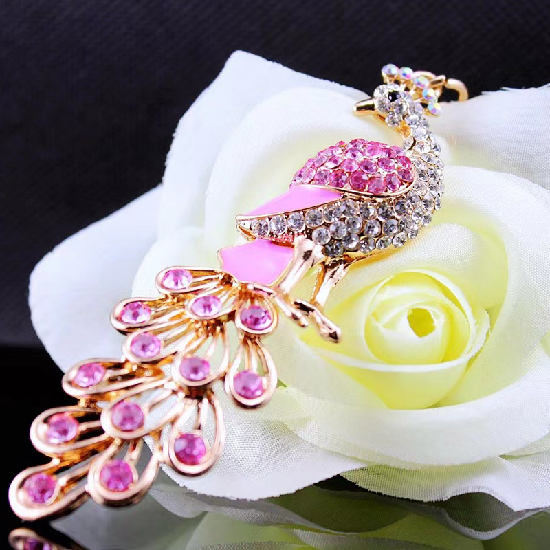 3D Peacock Car Keychain for Women ins Korean Cute Creative Backpack Pendant Key Chain Ring Ornament Gift