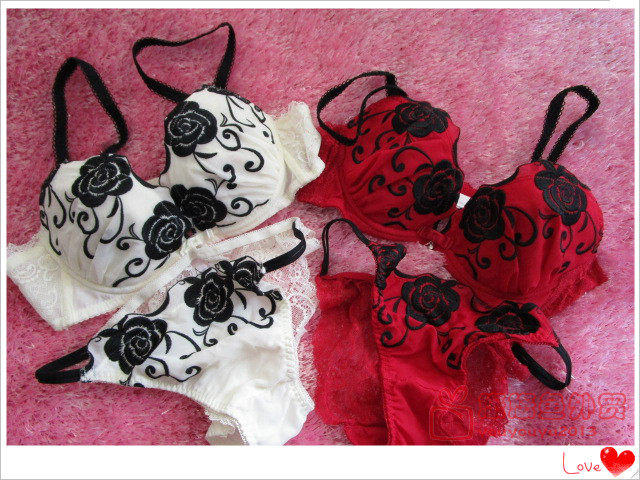 Japan's foreign trade export high-end steel ring super beautiful high-end embroidery gathered bra 65BCDEF 70BDEF