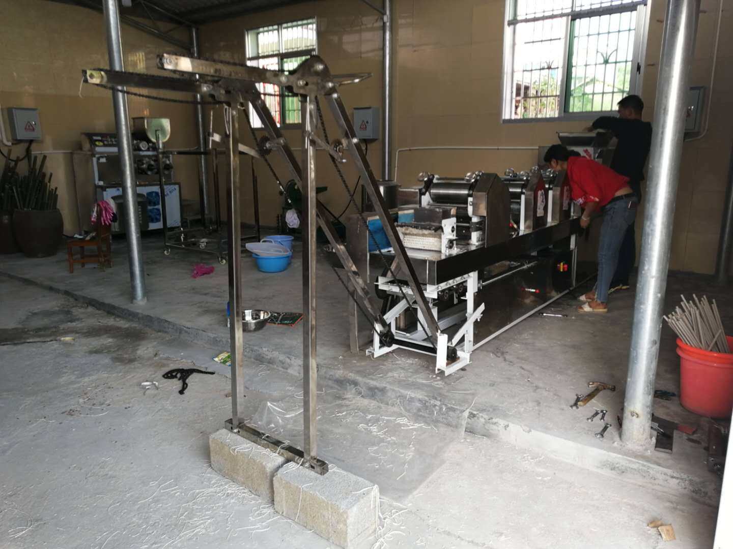 Xuzhong full-automatic large-scale noodle machine commercial kitchen electrical equipment noodle shop noodle machine fresh wet noodle machine face folding leather