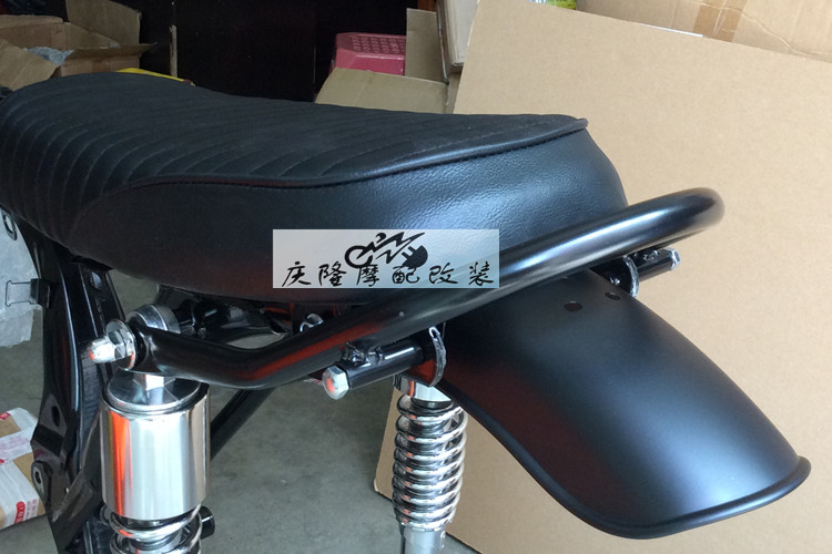 CG125 xe máy retro sửa đổi đuôi U-ống Honda hạnh phúc Ngọc Trai Sông tail lan can đuôi kệ khung bảo vệ xe nvx