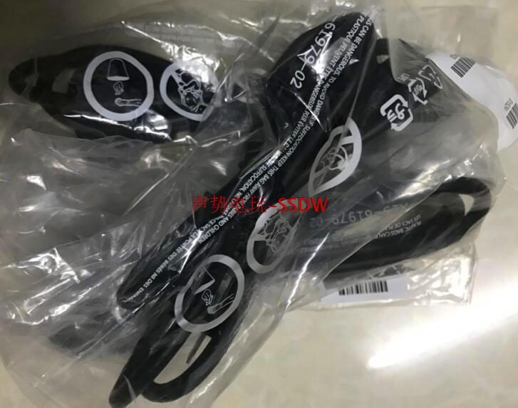 Dây nguồn XBOXONE XBOX360 Dây hai lỗ tiêu chuẩn quốc gia Hồng Kông Phiên bản S Phiên bản E Dòng bộ điều hợp nguồn gốc - XBOX kết hợp tay cầm dualshock 4