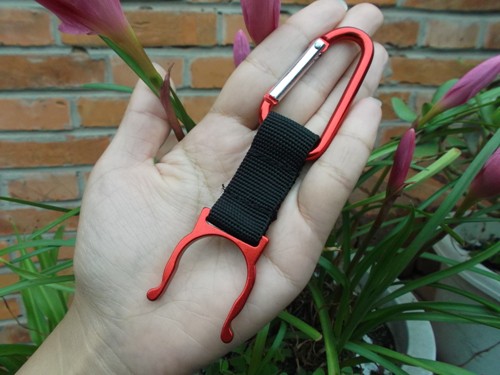 Portable mineral water bottle hanging buckle fast hanging outdoor travel travel riding EDC carry-on equipment supplies