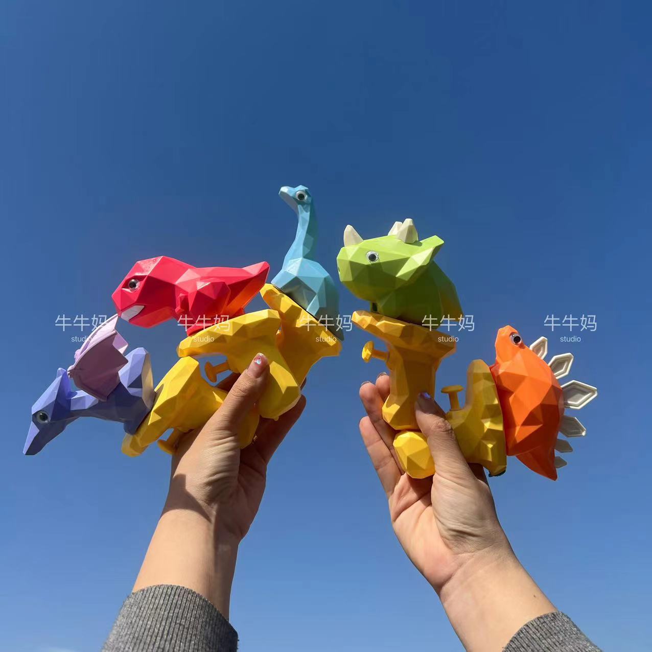 Children's cute cartoon dinosaur water rifle toy summer beach bathroom water water battle drifting rifle