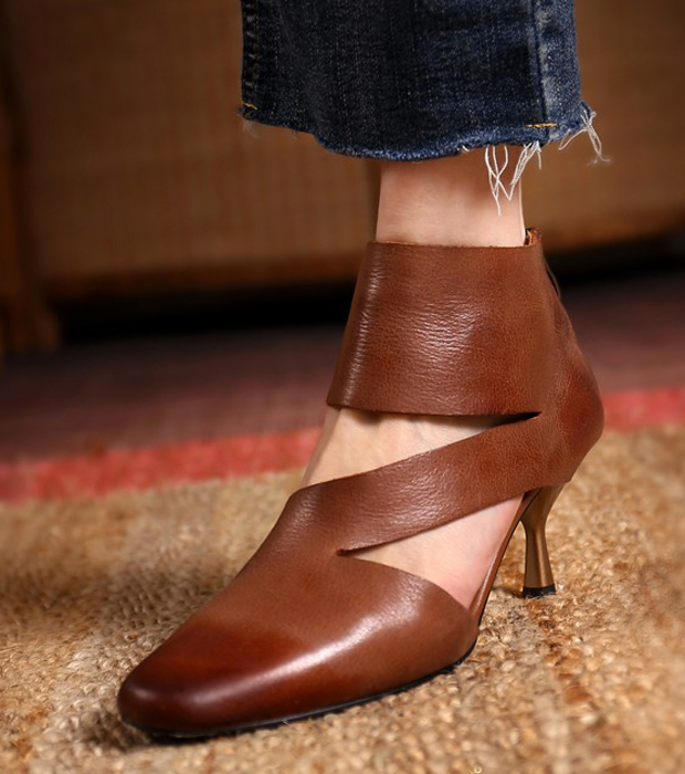 Hollow-Out Sandals for Women 2025 New Sexy Hollow Roman Genuine Leather Closed-Toe Sandals with Zipper High Heels Small Square Toe Women's Shoes