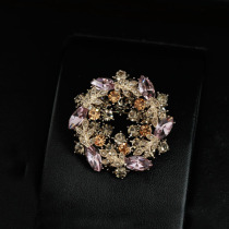 Super flash temperament Bauhinia crystal high-grade suit small brooch female spring neckline pin accessories fixed clothes corsage