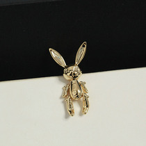 Hand and foot moving cute rabbit needle fixed clothes small breast needle with simple fashion Japanese shirt accessories