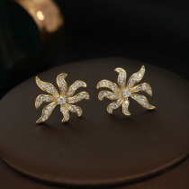 Design Flower Nails Prevention Allergic Silver Needle Fashion New Decoration Ear Decoration Fashion and Advanced Feeling