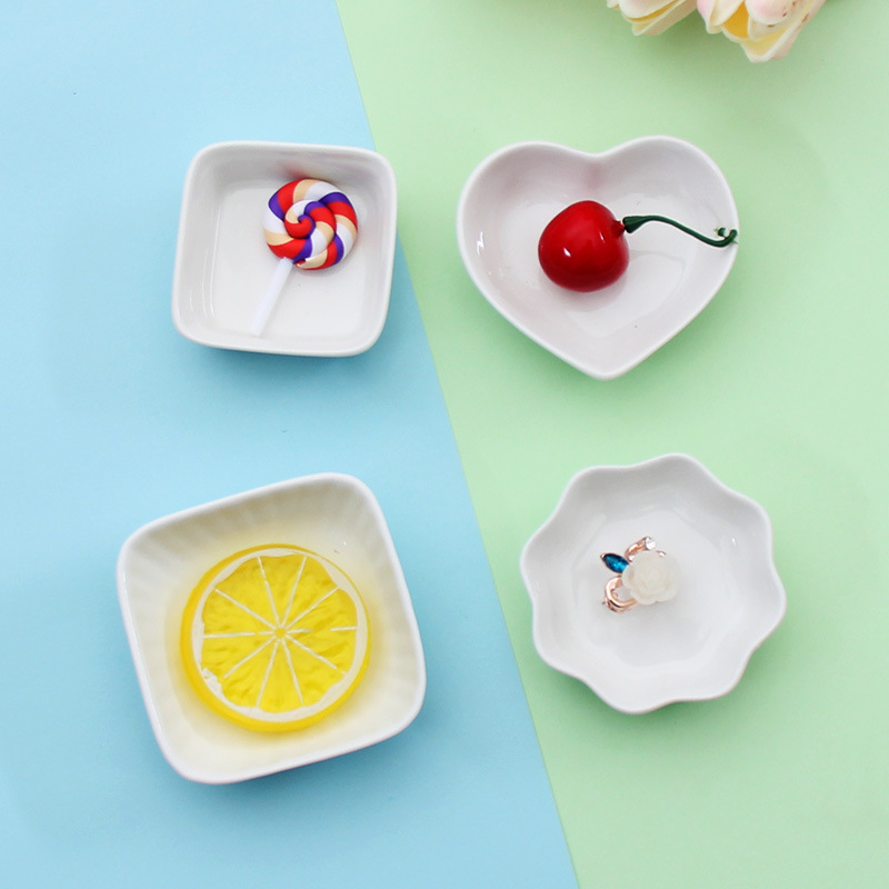 Shooting food props 5 kinds of ceramic small plates Mini sauce vinegar dishes Shooting jam pickles and other props