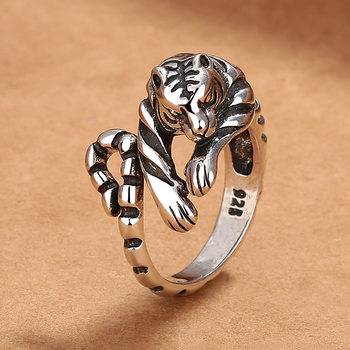 Simple domineering personalized white tiger ring retro ethnic style twelve zodiac tiger opening versatile creative index finger ring