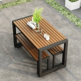 Открытый обеденный стол солнцезащитный крем из деревянного стола и стула двор на открытом воздухе сад открытый небо балконы кафе и комбинация стула комбинация