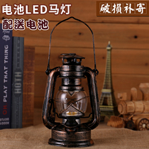 Portable retro lantern ordinary battery kerosene lamp 16LED dimming camp emergency light C tent light iron ornaments