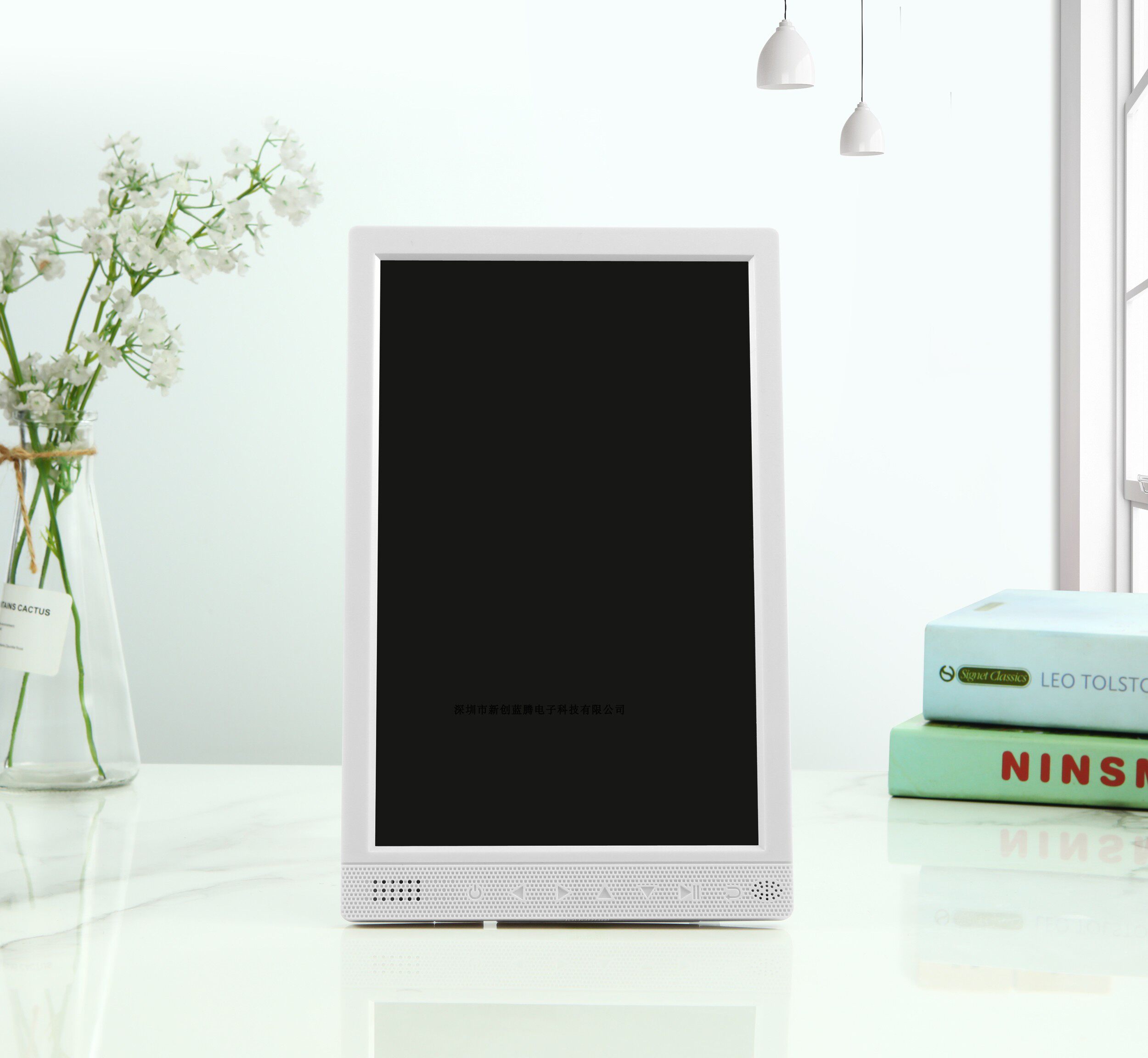 Vertical 10 inch HD IPS full viewing angle hard screen multi-function digital photo frame electronic photo album photo video playback