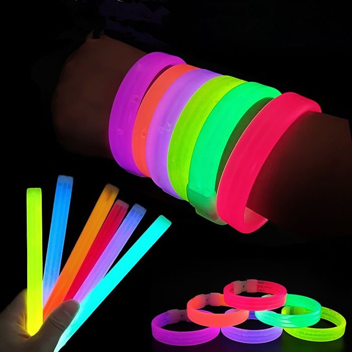 Fluorescent bracelet luminous batter luminous hand ring concert sparkling stick bracelet bracelet bracelet for outdoor festive supplies