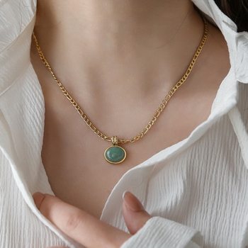 Retro high-end green natural aventurine jade oval pendant necklace female collarbone chain does not fade Valentine's Day