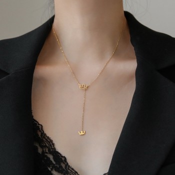 Gold crown necklace female summer collarbone chain ins cold wind net red tide niche light luxury high-end design does not fade