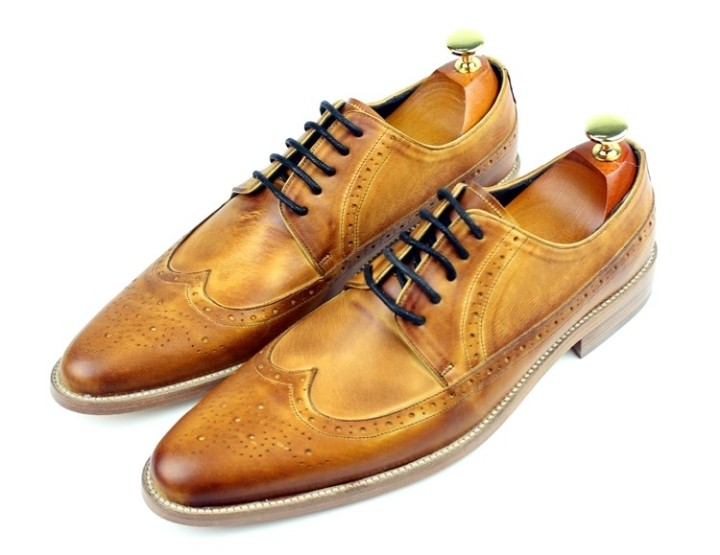 Custom-made high-grade cowhide hand-painted and carved lace-up British retro business formal dress banquet men's leather shoes with leather soles