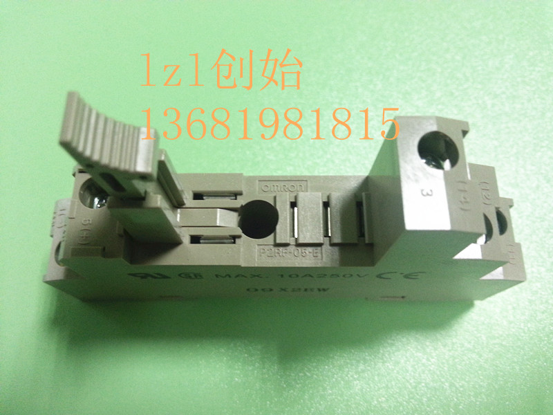 OMRONOMRON P2RF-05-E relay base seat new original
